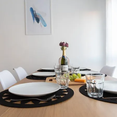 Ferienwohnung Amplia Vivienda Con Garaje Vigo Exterior foto