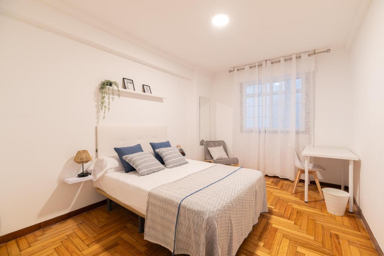 Apartment Amplia Vivienda Con Garaje Vigo