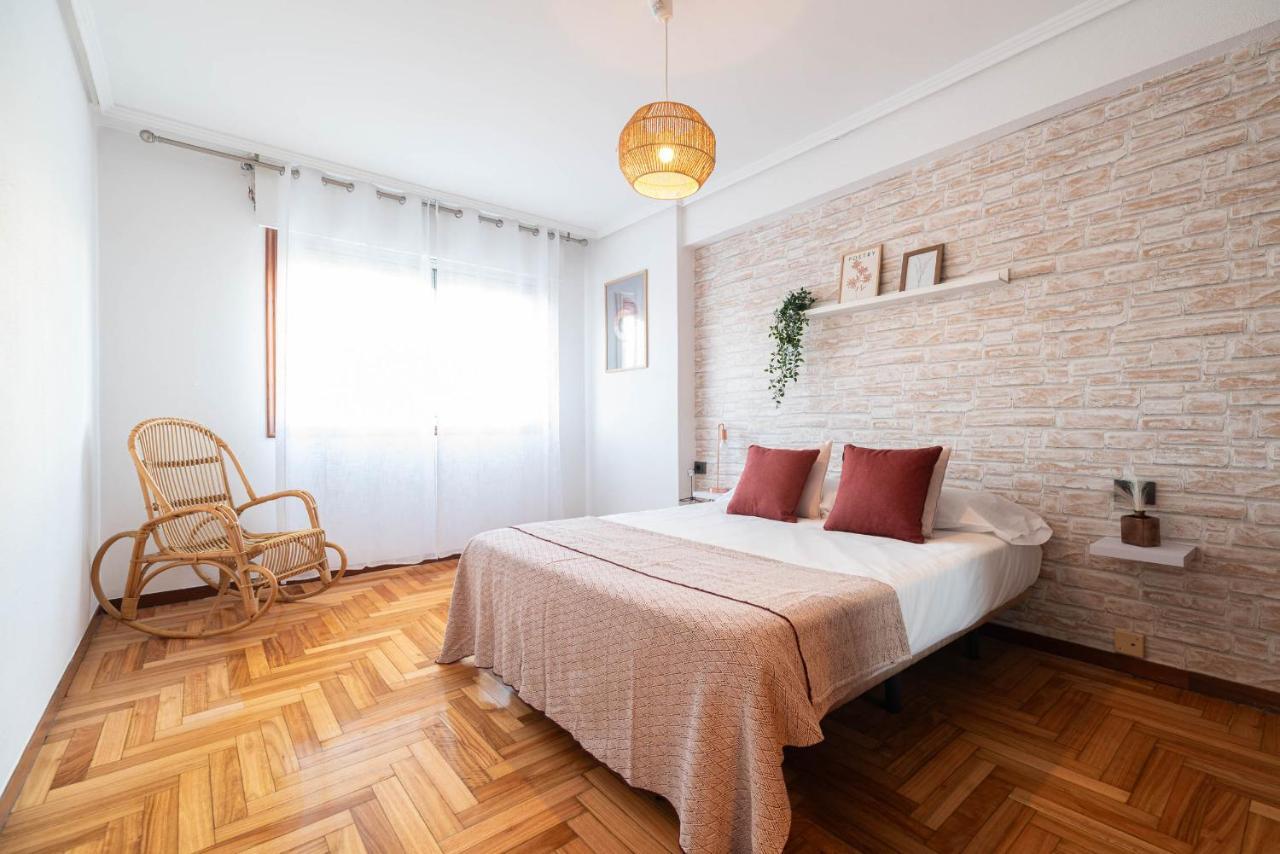 Amplia Vivienda Con Garaje Apartment Vigo