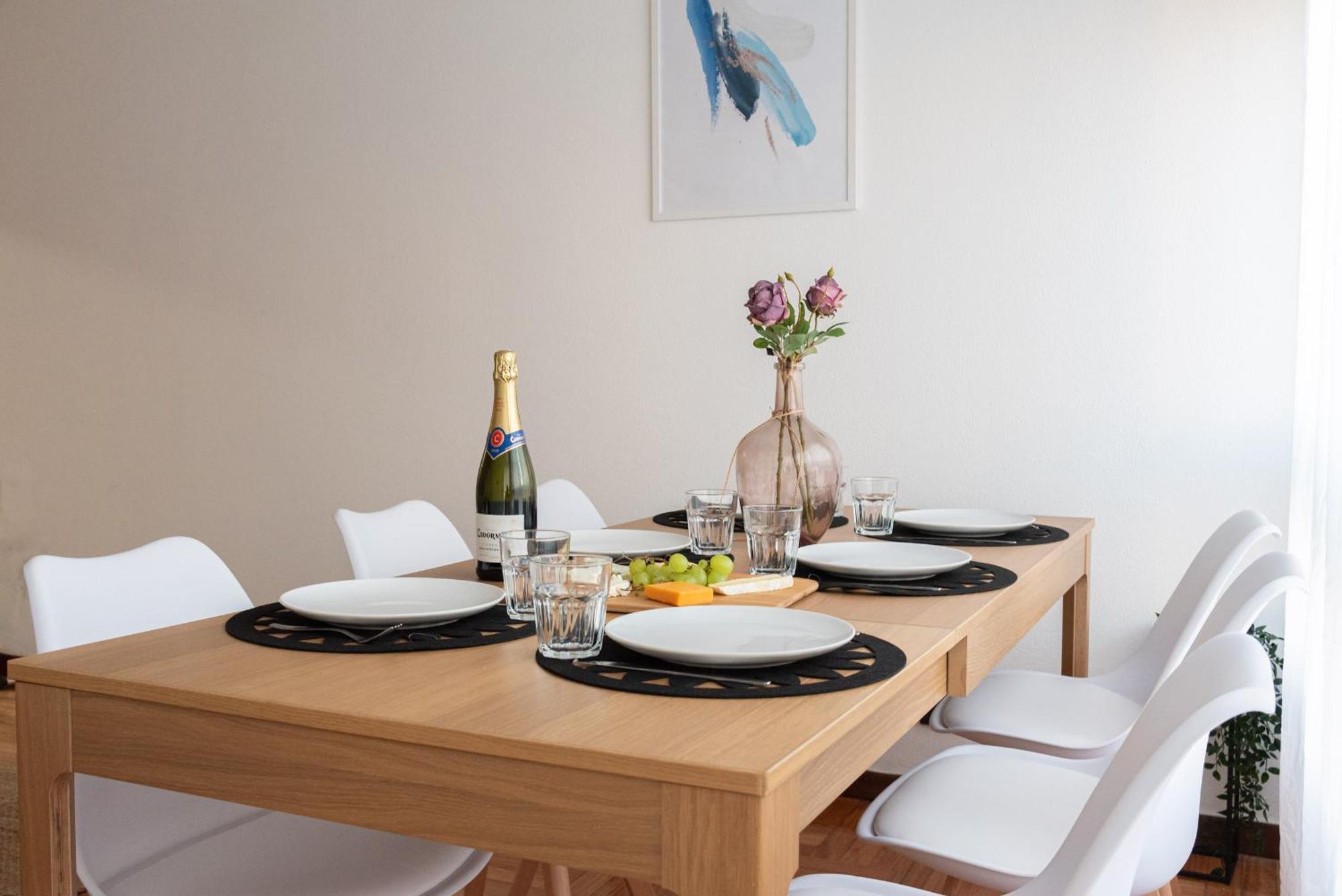 Amplia Vivienda Con Garaje Apartment