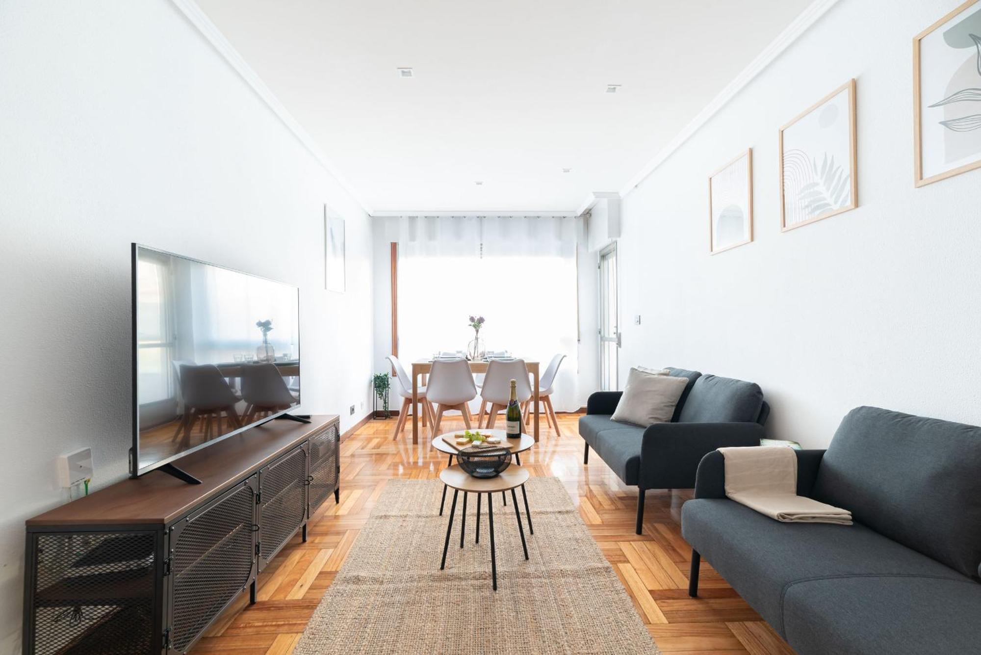 Amplia Vivienda Con Garaje Apartment Vigo